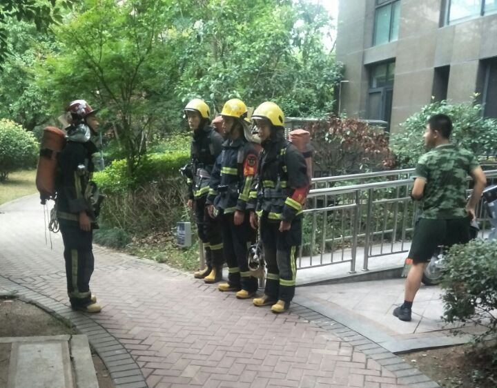 消防安全專(zhuān)項(xiàng)培訓(xùn)筑牢社區(qū)火災(zāi)防線